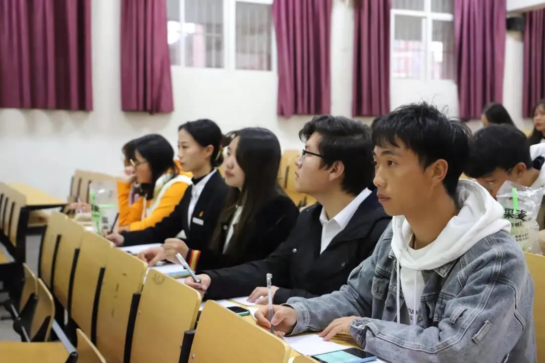 歌颂时代楷模，争做时代新人6.jpg