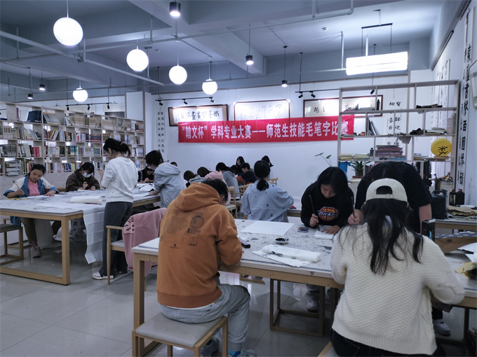 比赛现场2.jpg