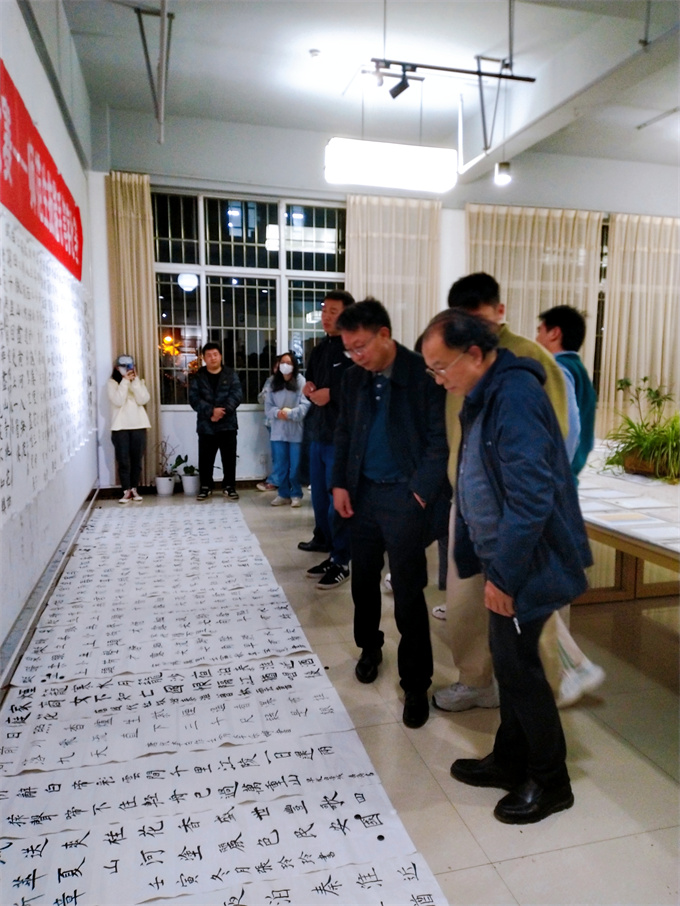 评审现场1.jpg