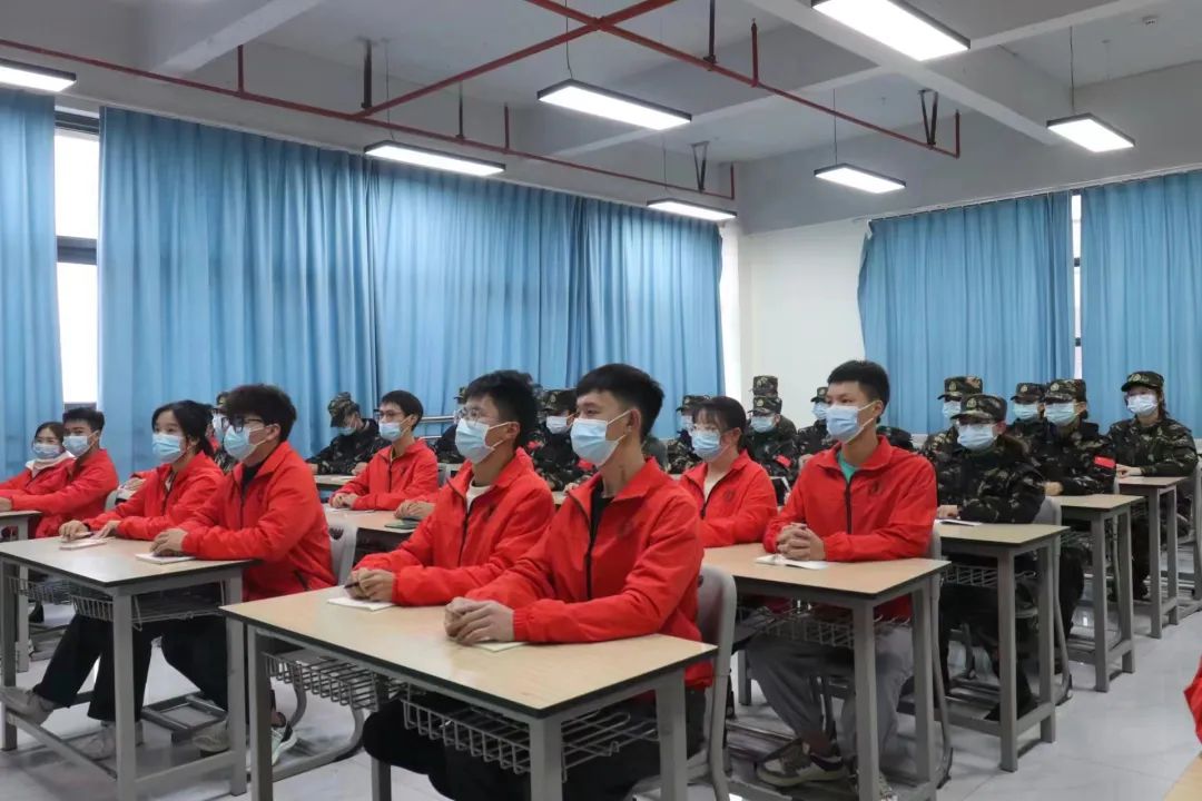 【创美艺传】青春心向党|艺术与传媒学院组织集中观看中国共产党第二十次全国代表大会开幕会盛况 第 21 张
