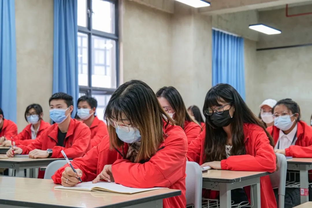 一起向未来|艺术与传媒学院学习习近平总书记给中国冰雪健儿重要回信精神 第 5 张