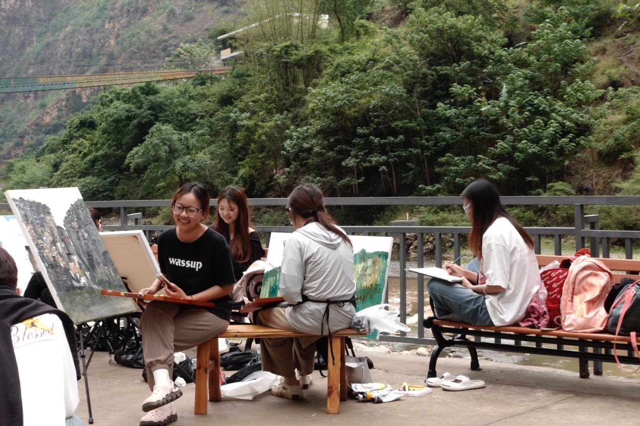 【创美艺传】外师造化,中得心源|20级美术学专业师生前往宣威尼珠河景区进行写生活动 第 11 张 【创美艺传】外师造化,中得心源|20级美术学专业师生前往宣威尼珠河景区进行写生活动 第 11 张