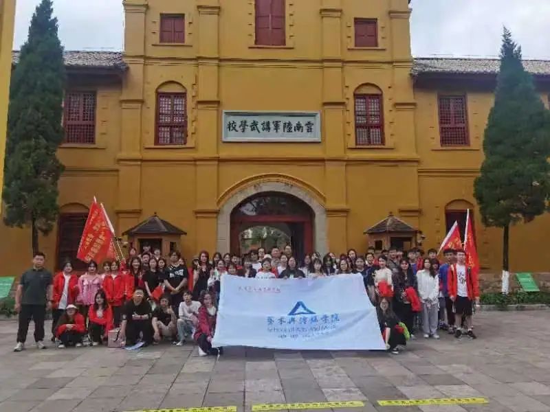 8cacdfb7fd2db7e82511b702e0b2a333.jpg