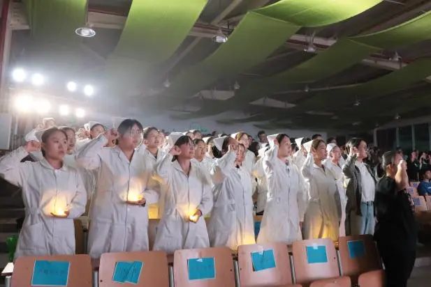 提升培养质量 发展护士队伍—护理(学)、助产(学)专业举行庆祝5·12国际护士节主题活动 第 13 张 提升培养质量 发展护士队伍—护理(学)、助产(学)专业举行庆祝5·12国际护士节主题活动 第 13 张