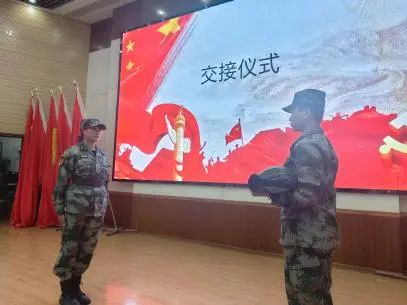 不辱使命 薪火相传——砺剑军事社区四营开展新老交接仪式 第 5 张 不辱使命 薪火相传——砺剑军事社区四营开展新老交接仪式 第 5 张