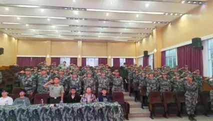 不辱使命 薪火相传——砺剑军事社区四营开展新老交接仪式 第 8 张 不辱使命 薪火相传——砺剑军事社区四营开展新老交接仪式 第 8 张