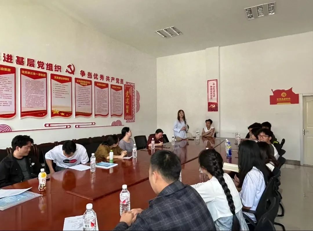 医学院药学、中药学专业开展2024届毕业生座谈会 第 3 张