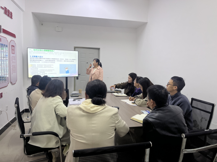 屏幕截图 2025-10-22 210120.png