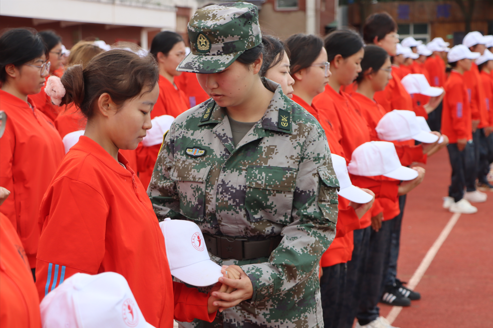 训之以严，砺之以行——云经管医学院军训纪实 第 10 张