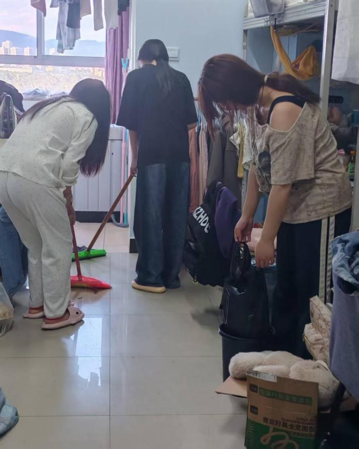 1e6987fb8075d44552d23bb0ce44823e.png 1e6987fb8075d44552d23bb0ce44823e.png