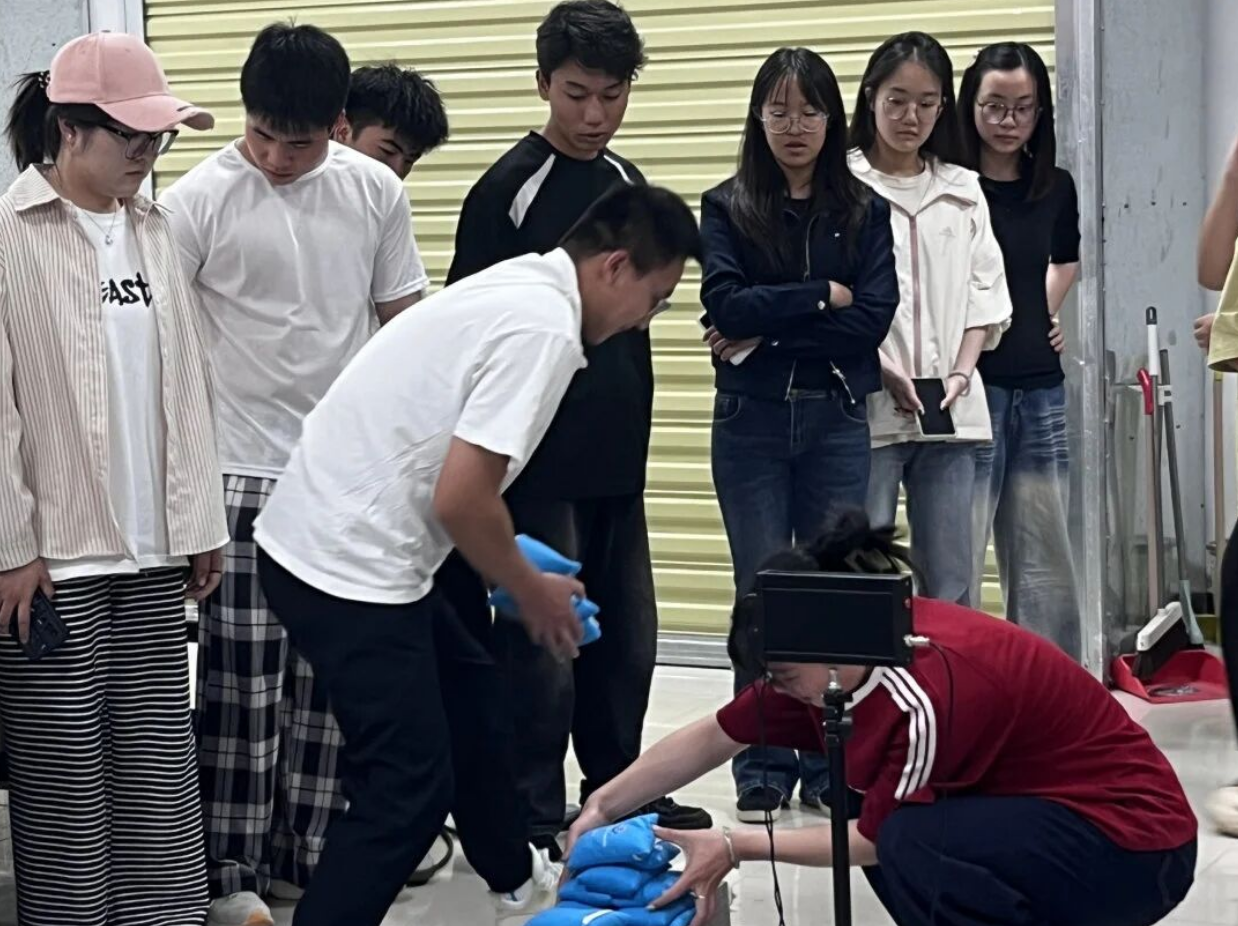 屏幕截图 2026-06-15 133017.png 屏幕截图 2026-06-15 133017.png