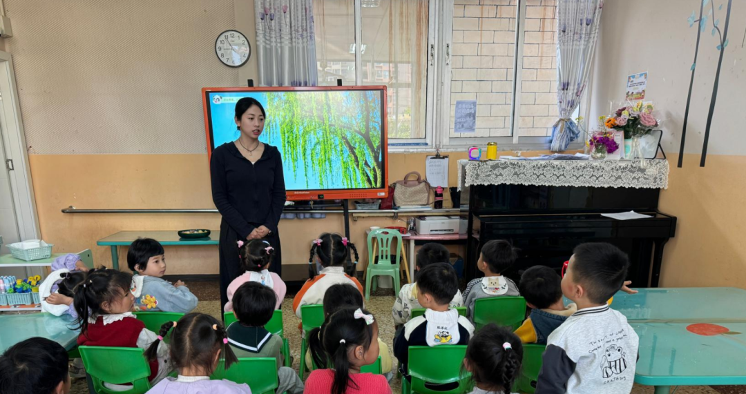 杨千沛妈妈：校园到婚纱，儿子儿媳都考上编了‼️ 第 11 张