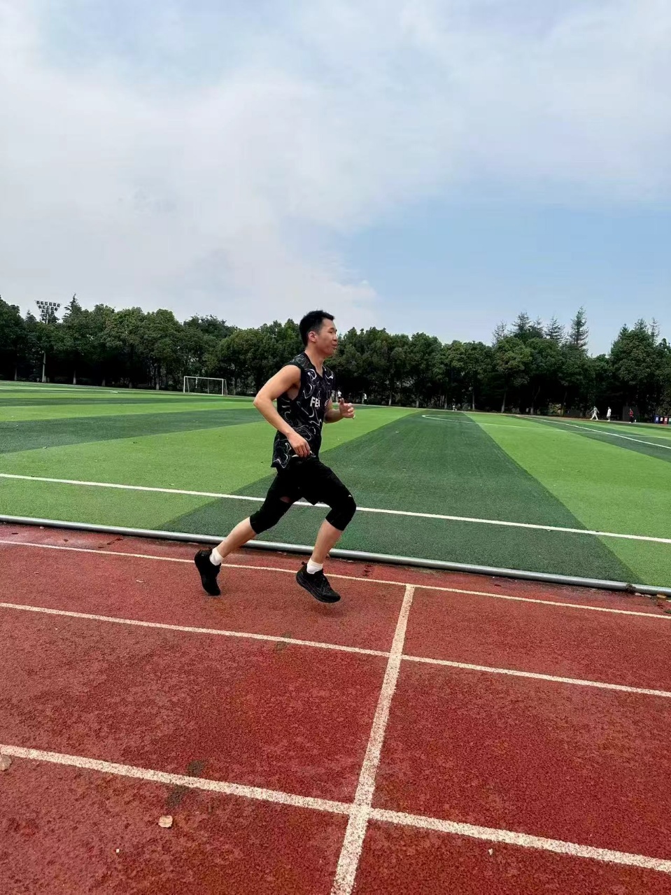 运动照片.jpg