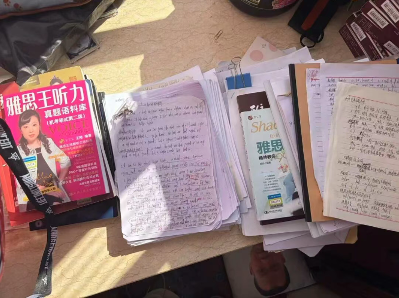 李浩诚的雅思备考资料.png 李浩诚的雅思备考资料.png